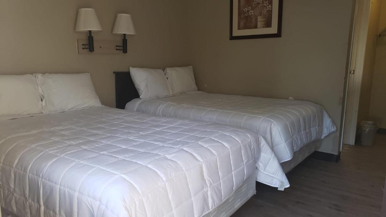 Fairbridge Inn & Suites ريتشموند هيل المظهر الخارجي الصورة