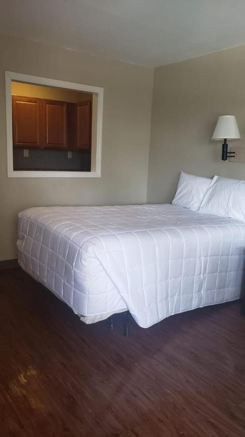 Fairbridge Inn & Suites ريتشموند هيل المظهر الخارجي الصورة