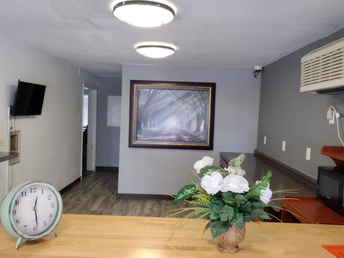 Fairbridge Inn & Suites ريتشموند هيل المظهر الخارجي الصورة